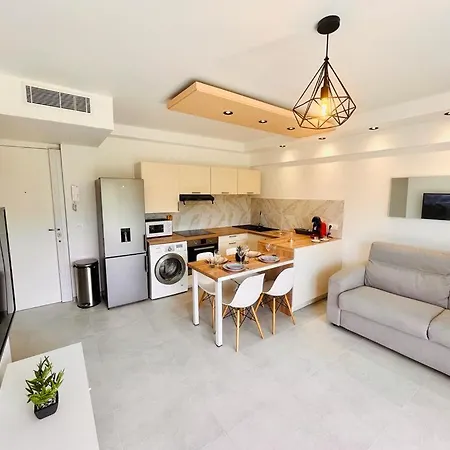 New 2-room, Comfort, 2 Min Beach, Air Conditioning, Wifi, Terrace Appartement